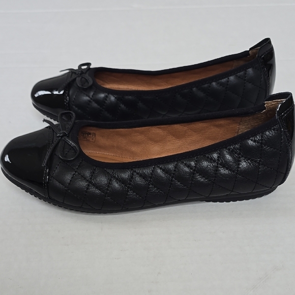 Josef Seibel Pippa 76 Black Quilted Ballet Flats - Picture 5 of 11